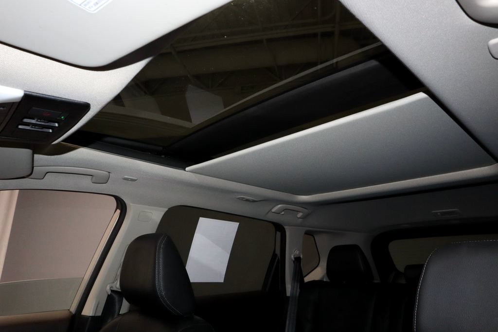 Used 2022 Nissan Rogue SL AWD/4WD image 35