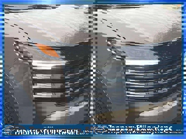 Certified 2025 Nissan Kicks SV image 10