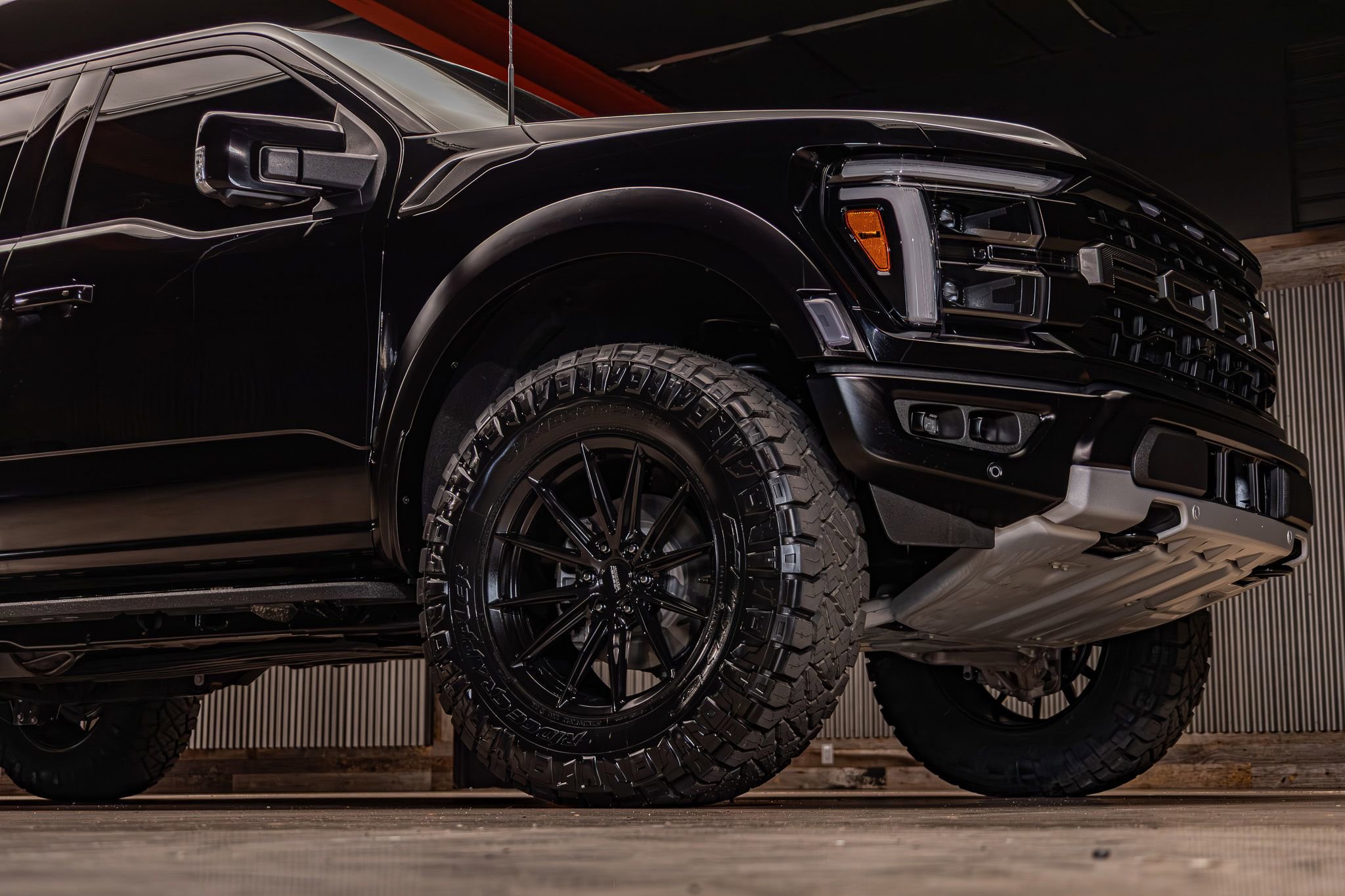 Used 2025 Ford F150 Raptor image 13