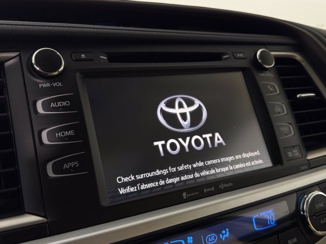 Used 2017 Toyota Highlander XLE w/ Carpet Mat Package FWD image 19