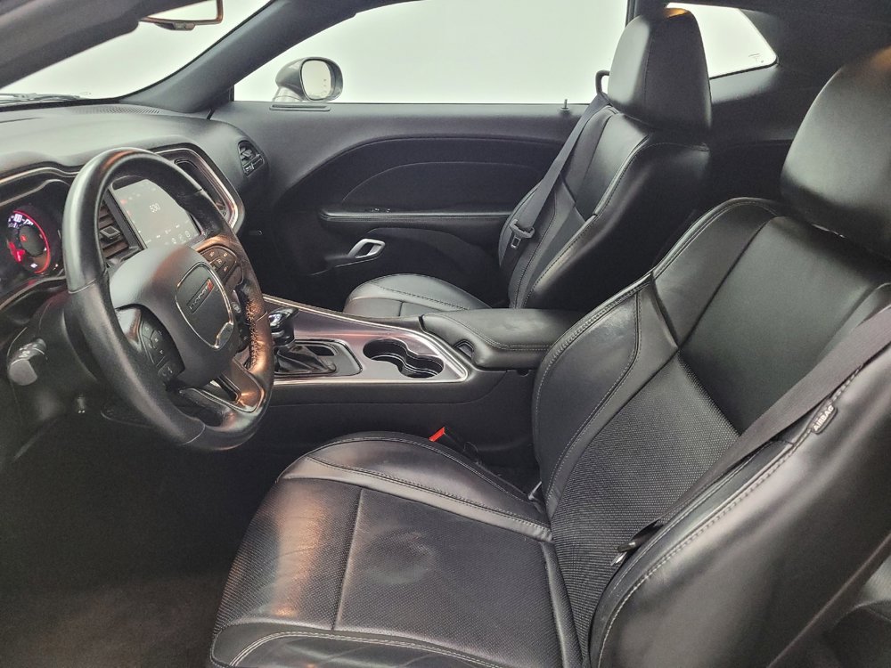 Used 2016 Dodge Challenger SXT Plus image 17