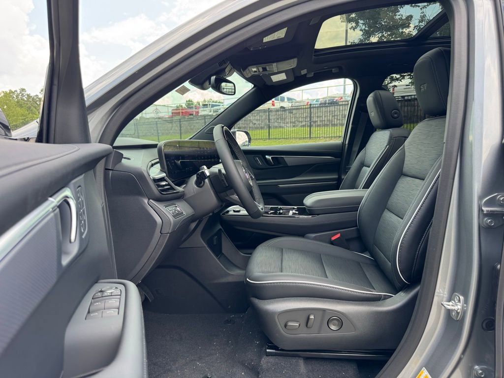 New 2025 Buick Enclave Sport Touring w/ Super Cruise Package image 19