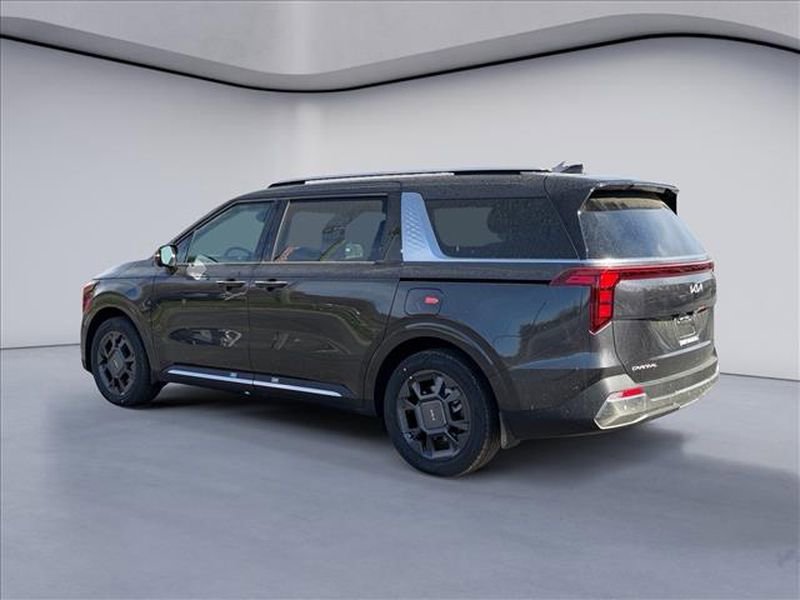 New 2026 Kia Carnival SX video 3