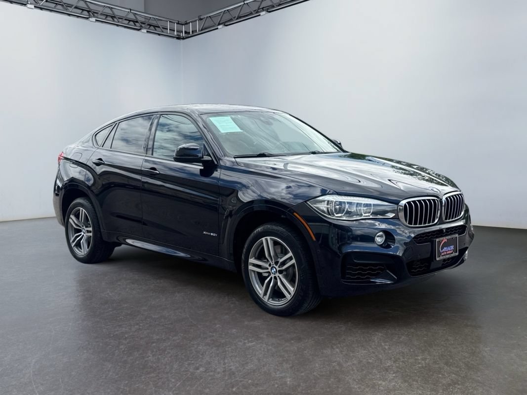 Used 2019 BMW X6 xDrive50i w/ M Sport Package AWD/4WD image 3