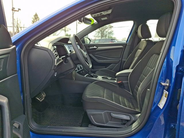 Used 2023 Volkswagen Jetta Sport image 13