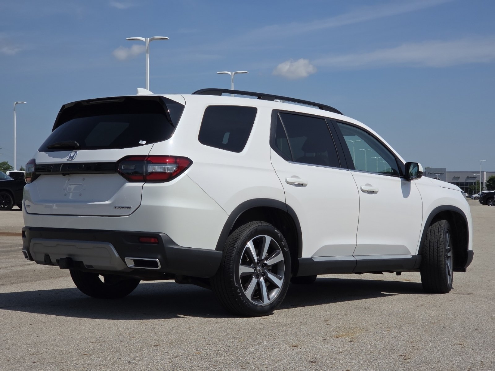 Used 2023 Honda Pilot Touring image 19