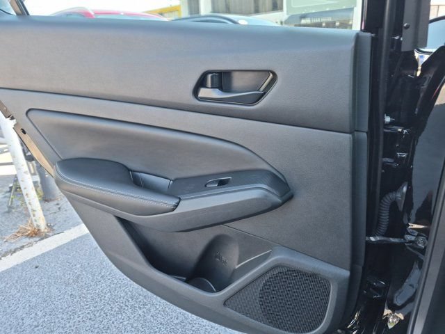 Used 2025 Nissan Altima 2.5 SV FWD image 26