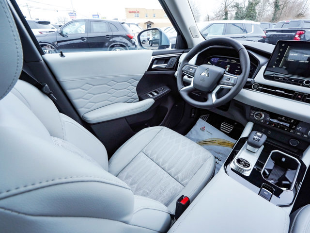 New 2026 Mitsubishi Outlander SEL AWD/4WD image 40