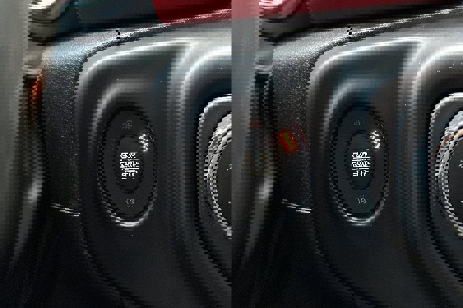 Used 2022 Jeep Gladiator Rubicon w/ Cold Weather Group image 25