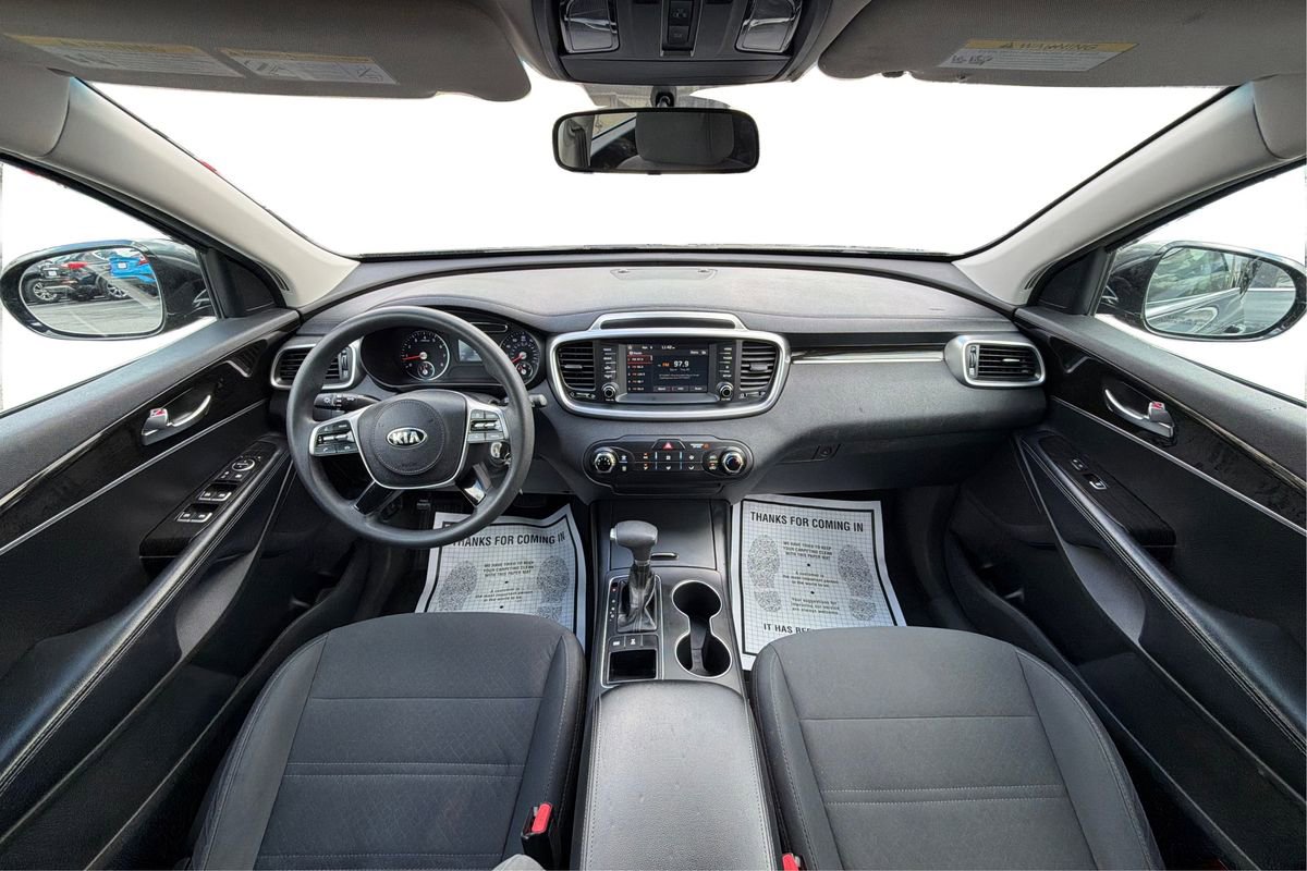 Used 2020 Kia Sorento AWD V6 image 26