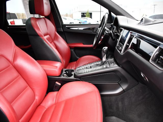 Used 2017 Porsche Macan GTS AWD/4WD image 29