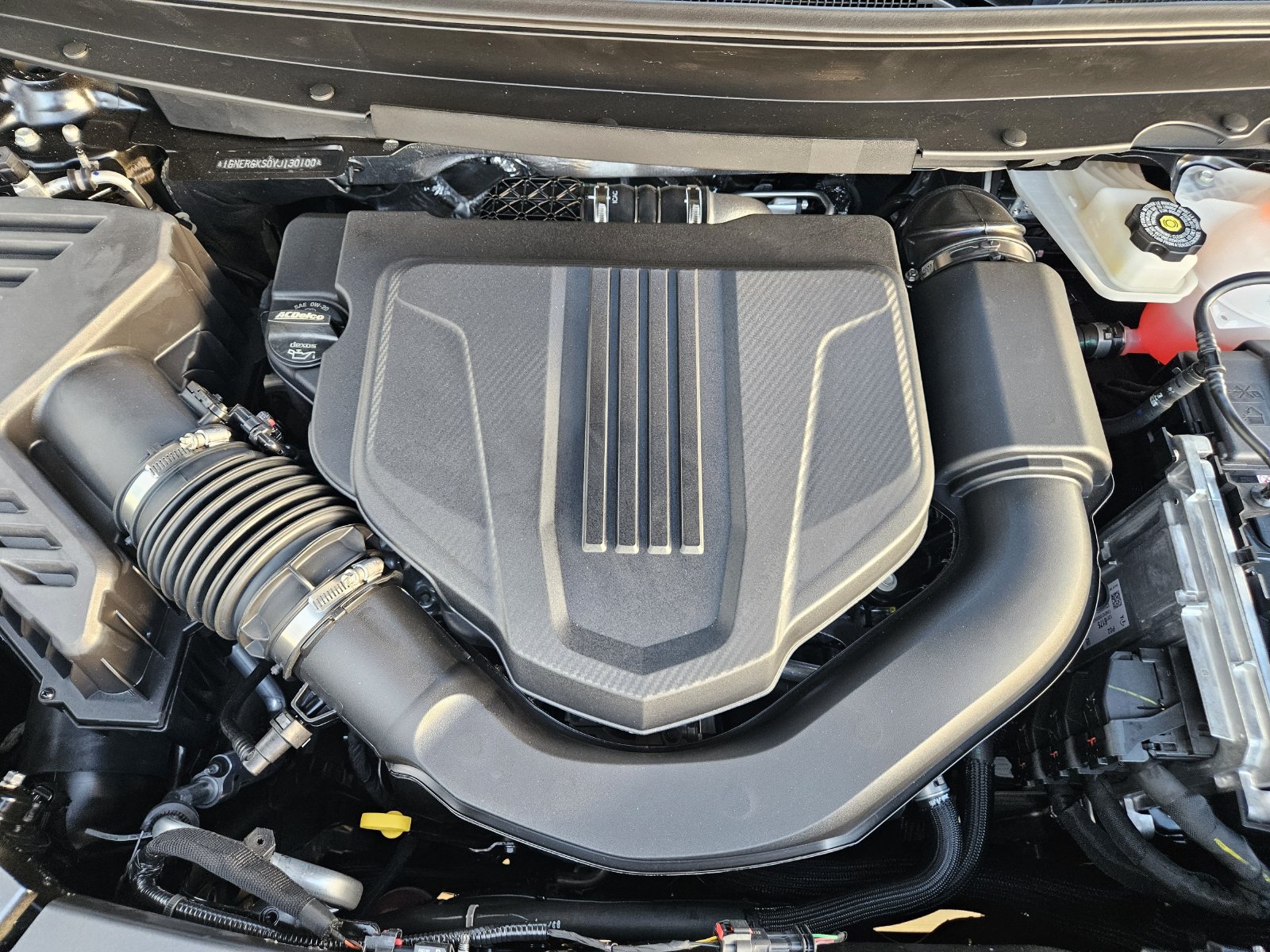New 2027 Chevrolet Traverse LT FWD image 27