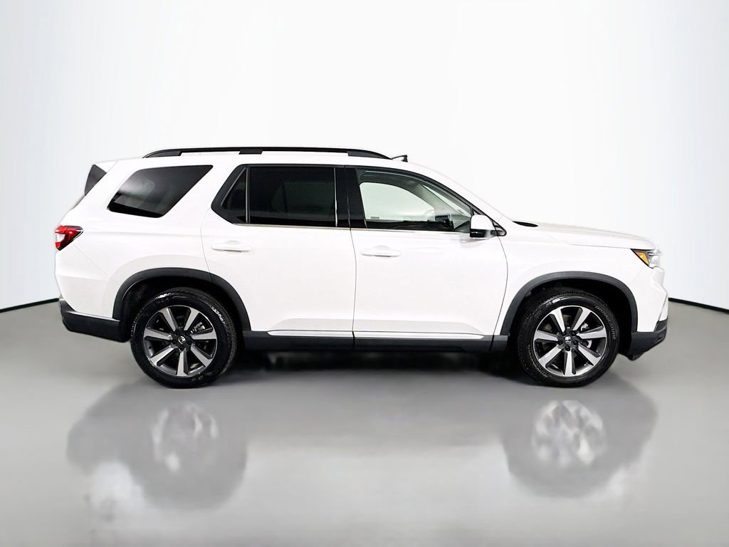 Certified 2023 Honda Pilot Touring image 8