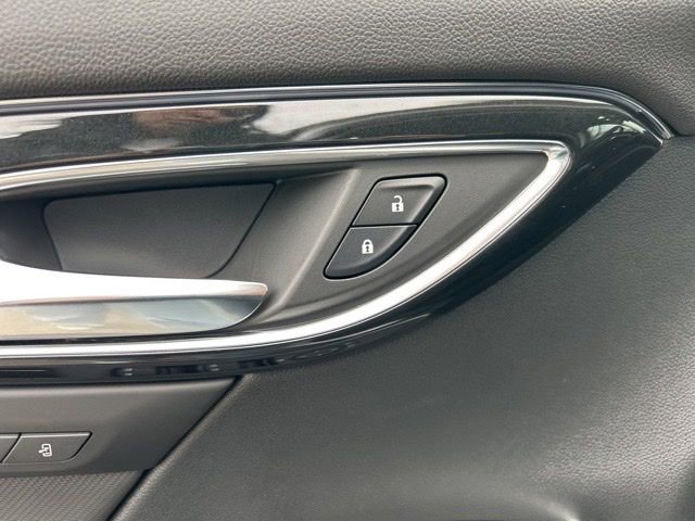 New 2025 Buick Envision Preferred image 11