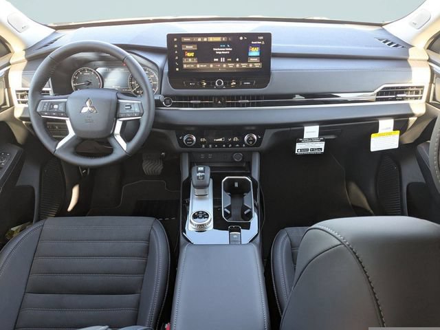 New 2026 Mitsubishi Outlander SE FWD image 14