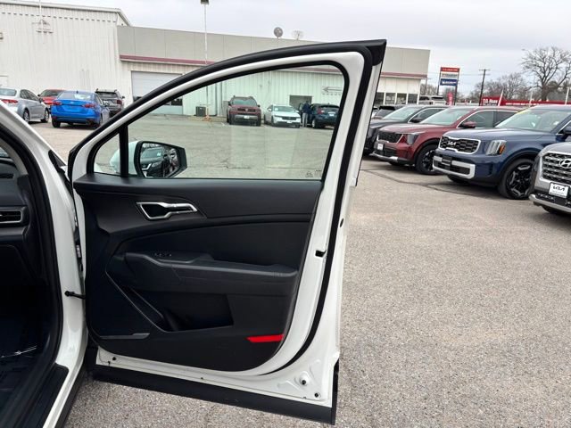 Certified 2024 Kia Sportage LX image 22