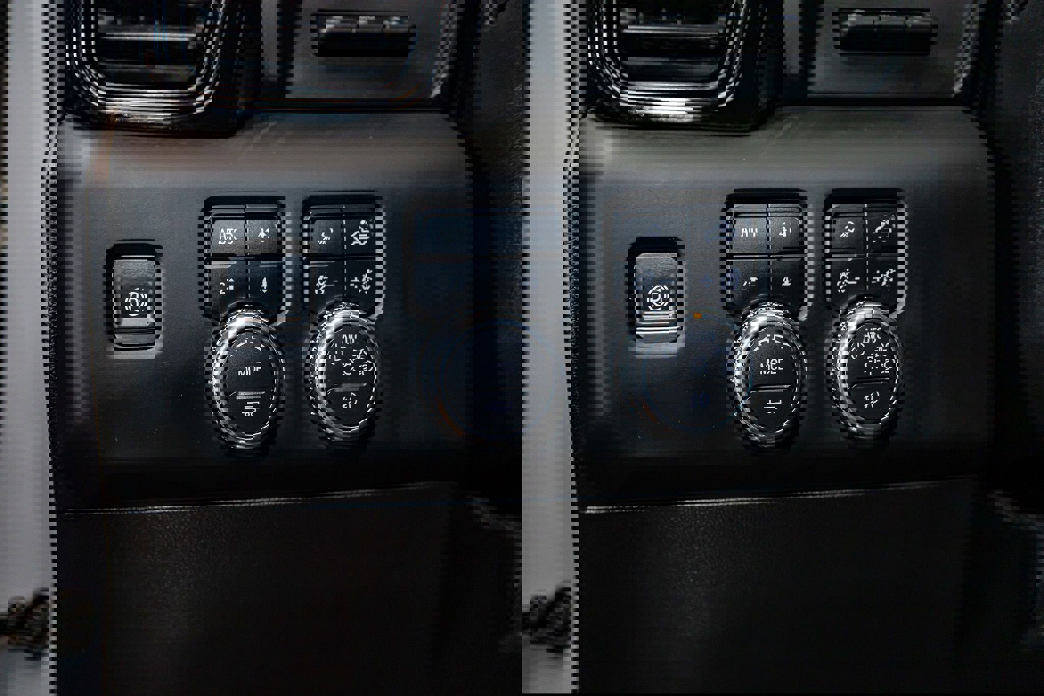 Used 2024 GMC Sierra 3500 AT4 w/ AT4 Premium Plus Package image 18