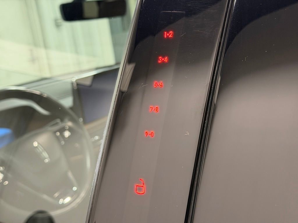 Used 2023 Lincoln Aviator Reserve w/ Equipment Group 201A image 28