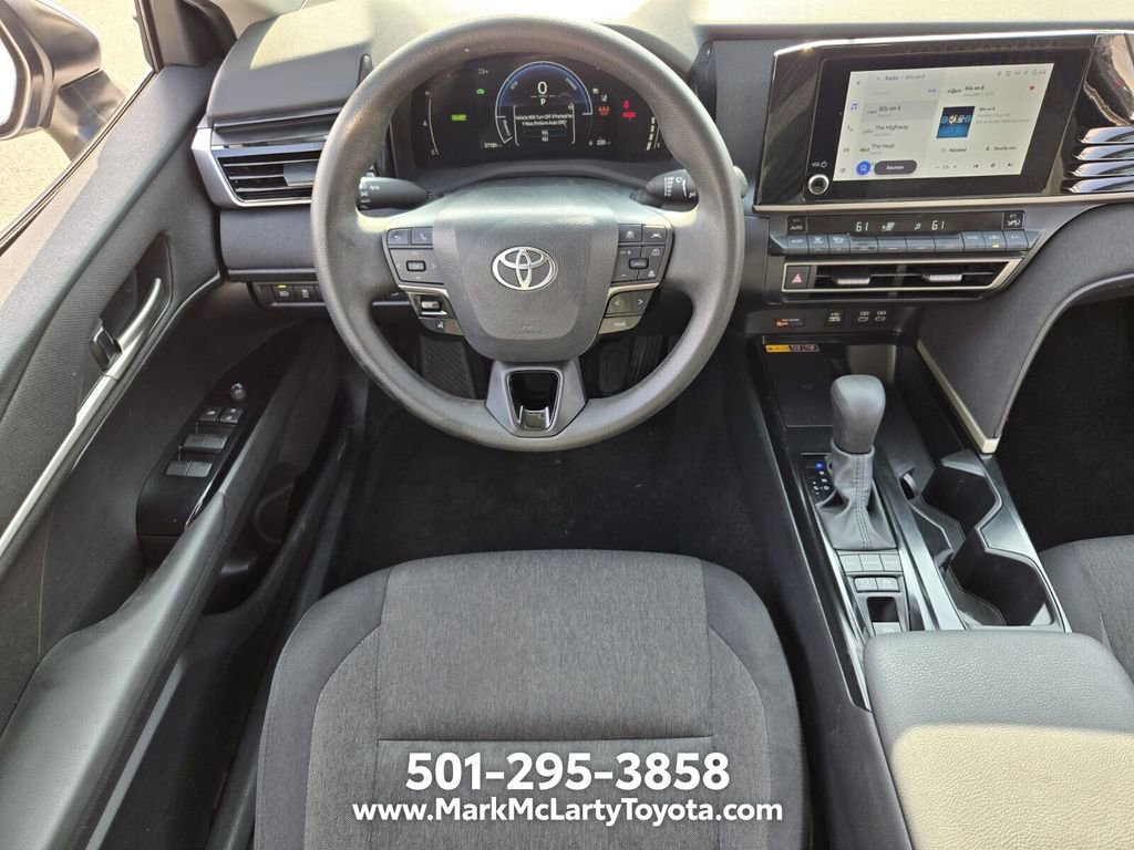Used 2025 Toyota Camry LE FWD image 12