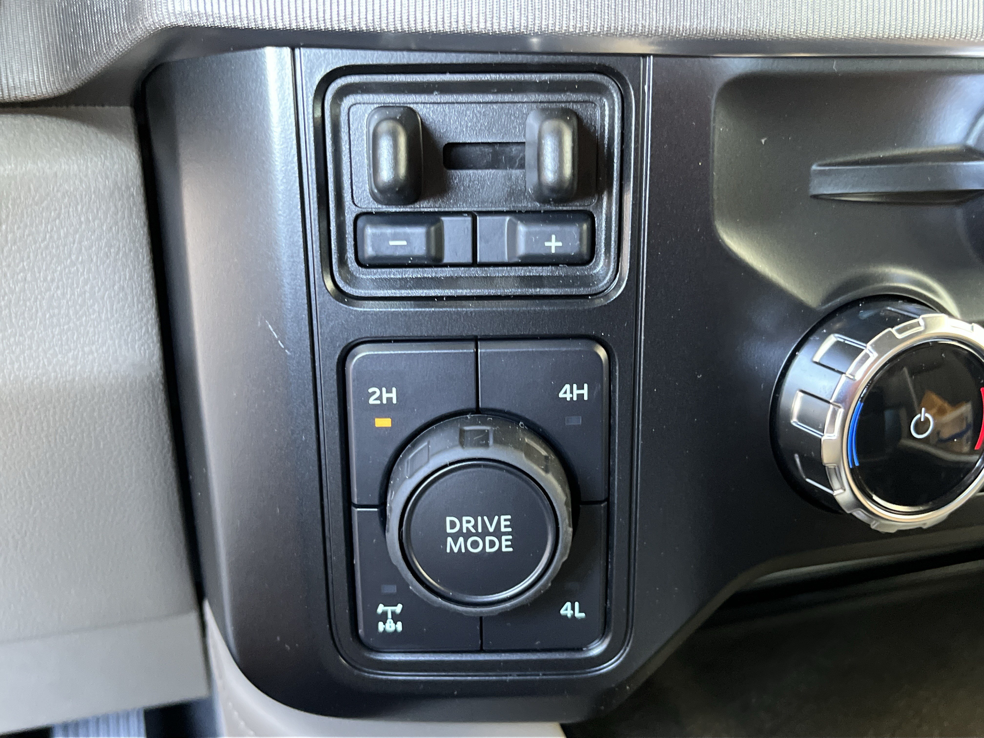 New 2026 Ford F350 Platinum w/ Platinum Plus Package AWD/4WD image 26