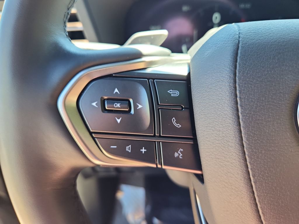 Used 2025 Lexus GX 550 AWD/4WD image 19