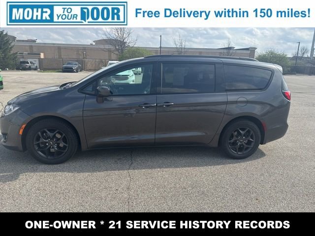 Used 2018 Chrysler Pacifica Touring-L w/ Premium Audio Group image 6