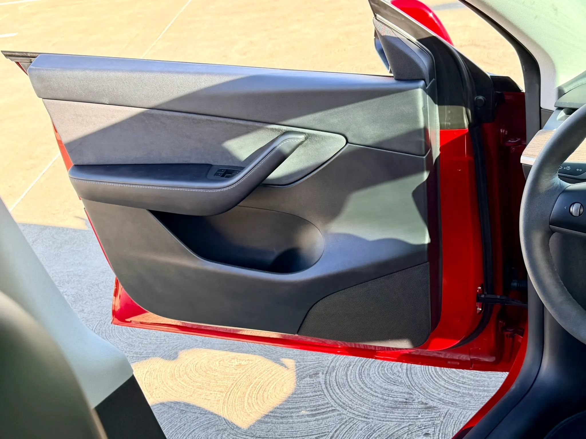 Used 2021 Tesla Model Y Long Range AWD/4WD image 22