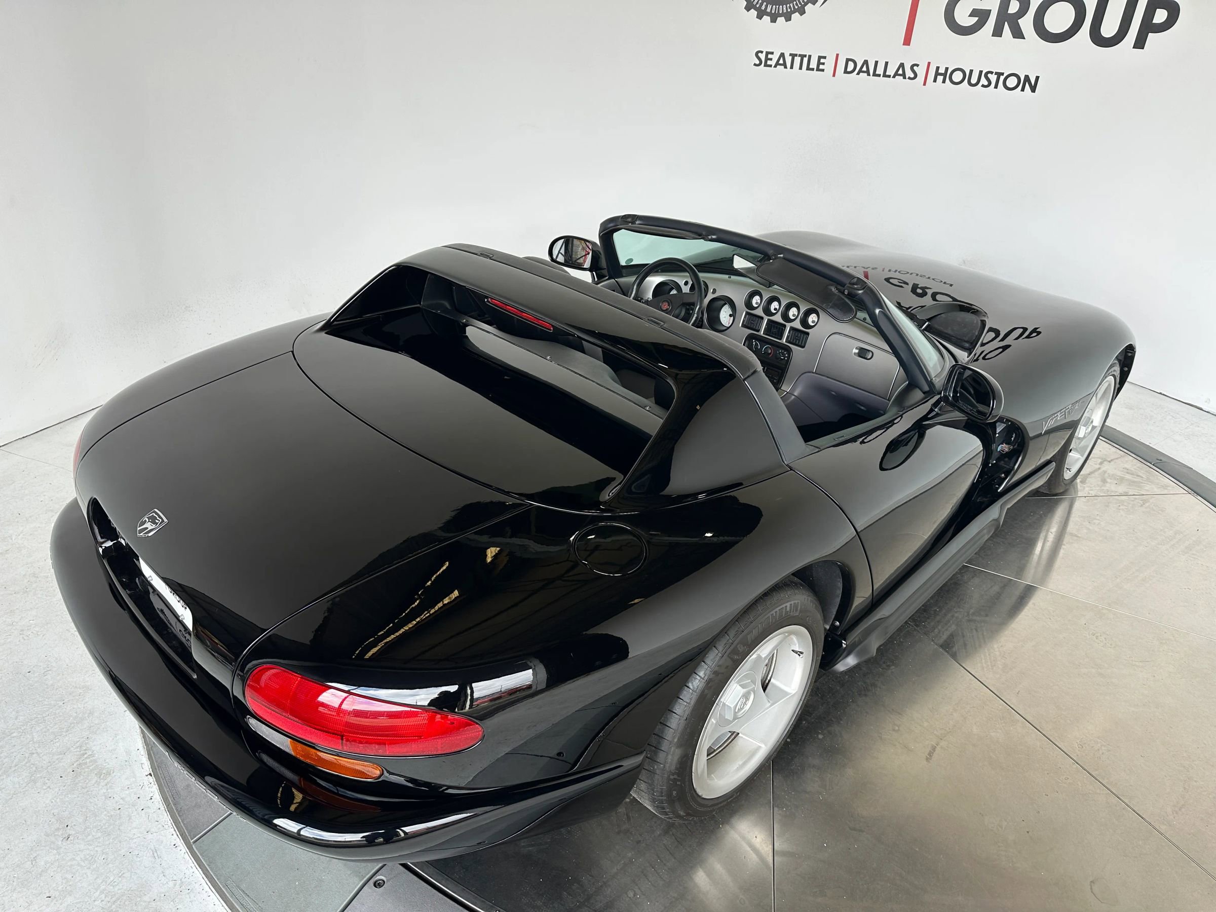 Used 1995 Dodge Viper RT/10 image 17