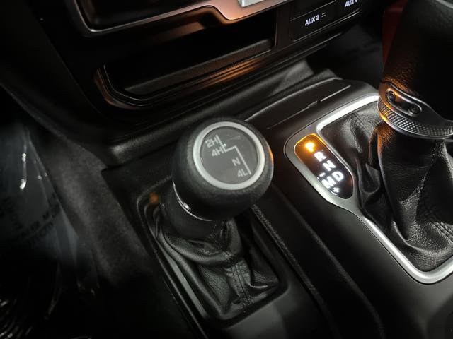 Used 2021 Jeep Wrangler Sport AWD/4WD image 21