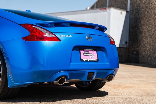 Used 2010 Nissan 370Z Touring w/ Sport Pkg RWD image 32