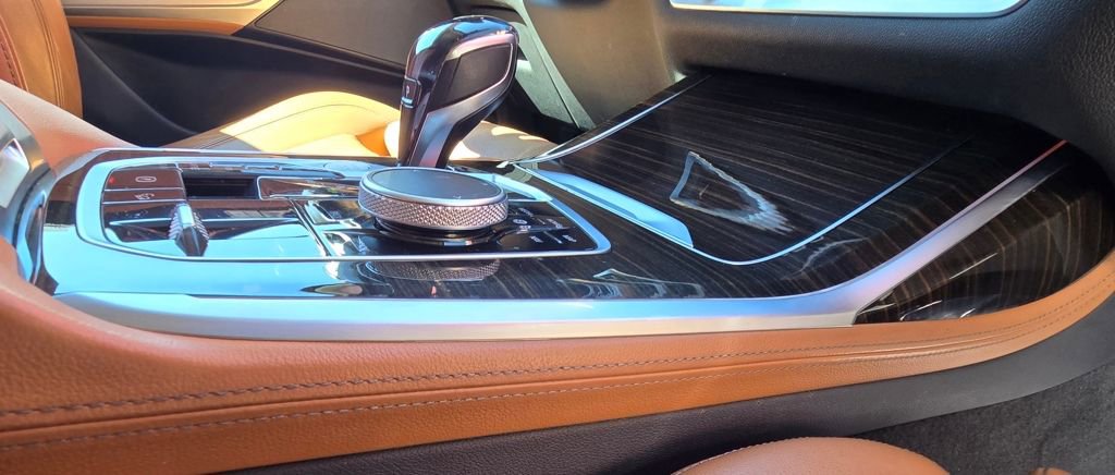 Used 2021 BMW X7 xDrive40i w/ Premium Package image 31