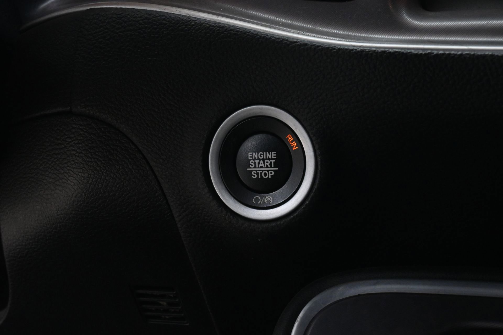 Used 2019 Dodge Challenger R/T RWD image 14
