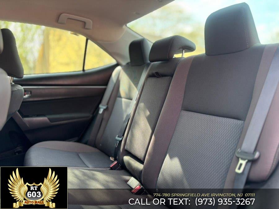 Used 2017 Toyota Corolla LE FWD image 9