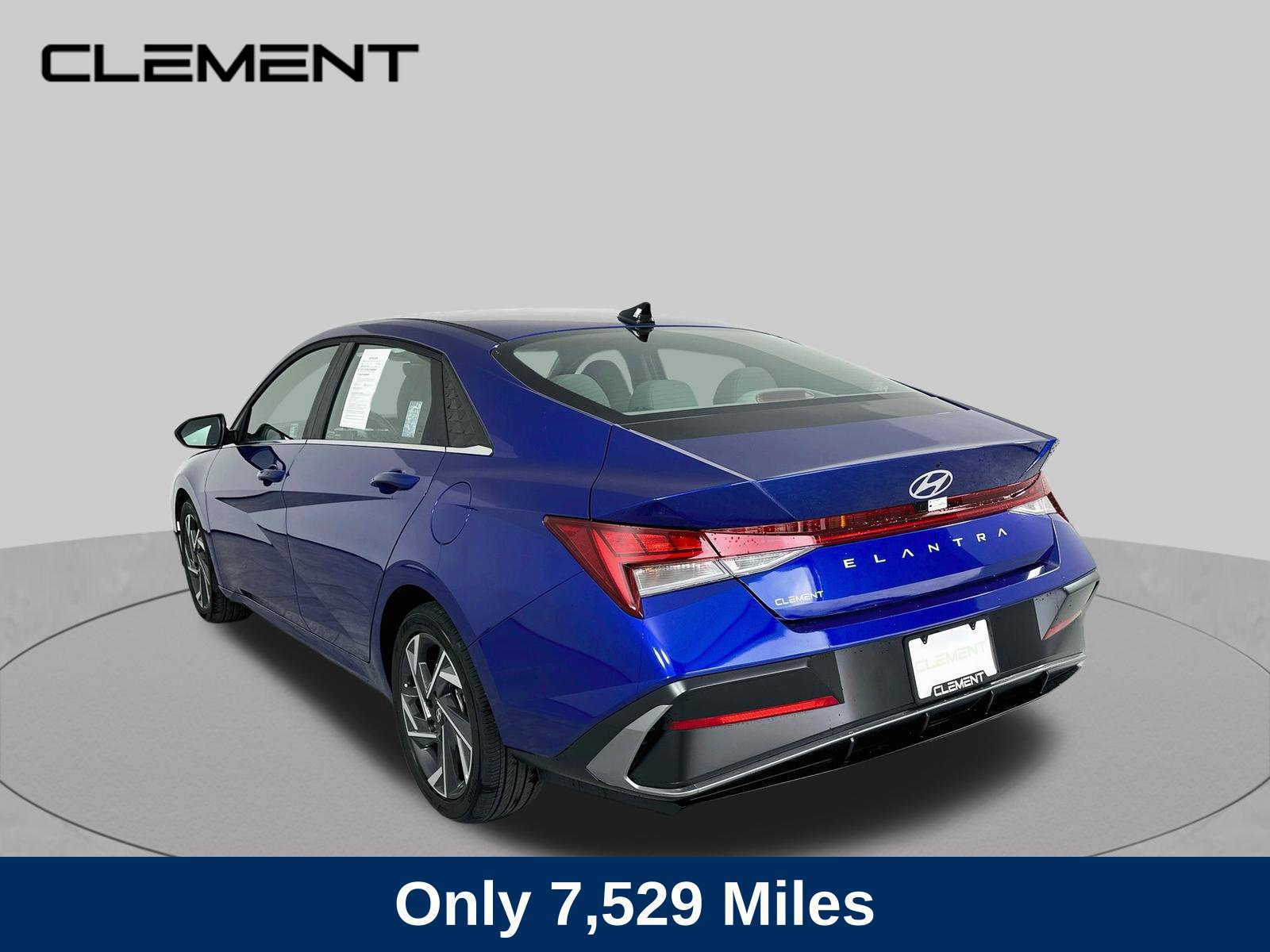 Used 2025 Hyundai Elantra SEL FWD image 8