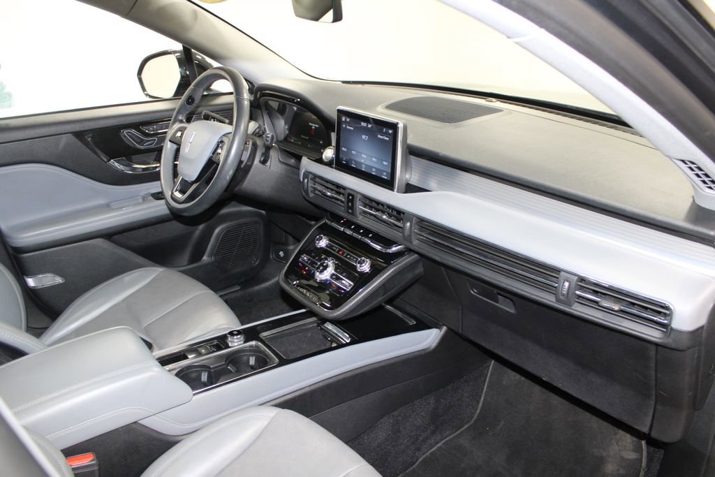 Used 2022 Lincoln Corsair Reserve w/ Equipment Group 201A image 31