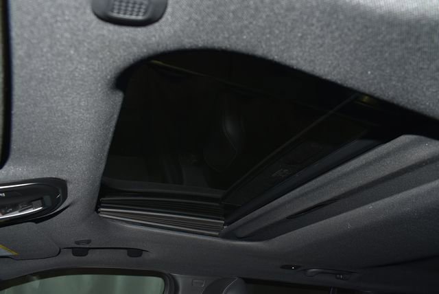 New 2025 Jeep Grand Cherokee Altitude image 12