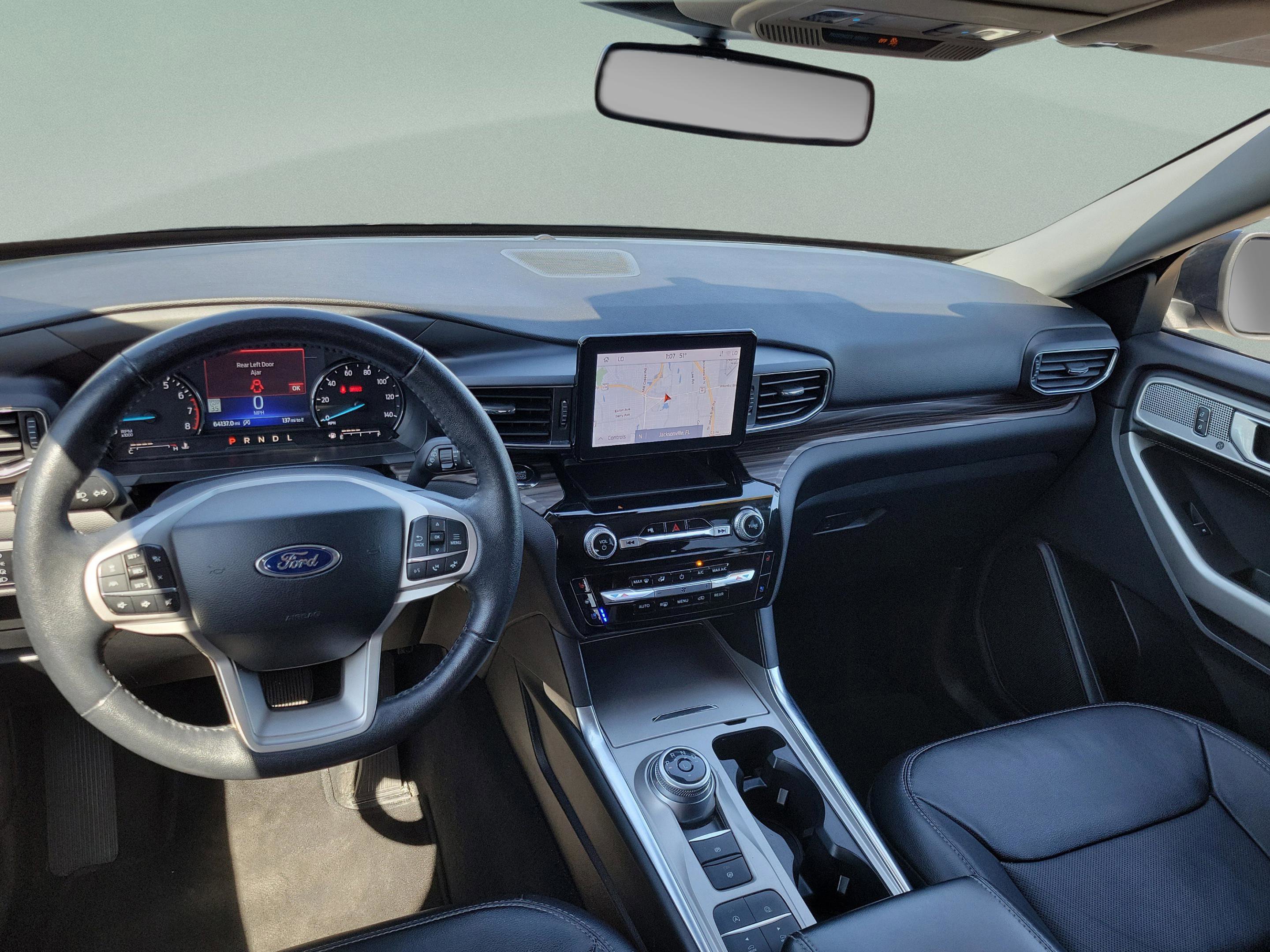 Used 2023 Ford Explorer Limited w/ Equipment Group 301A image 21