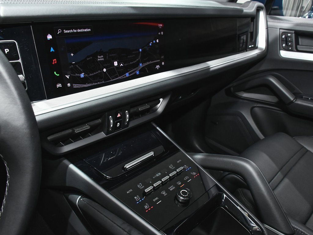 Used 2024 Porsche Cayenne S image 54