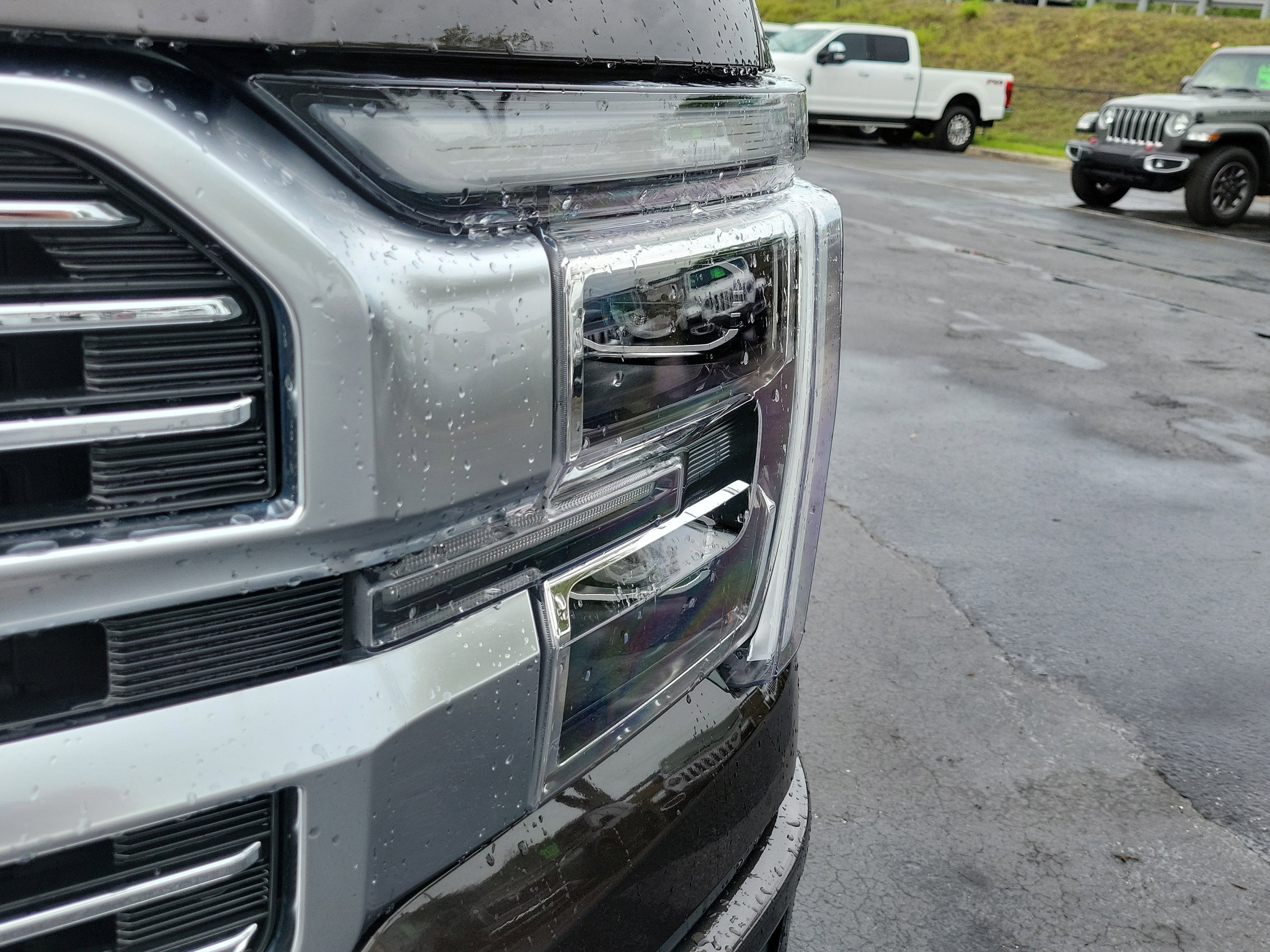 Certified 2024 Ford F150 Platinum w/ Equipment Group 703A Plus image 3