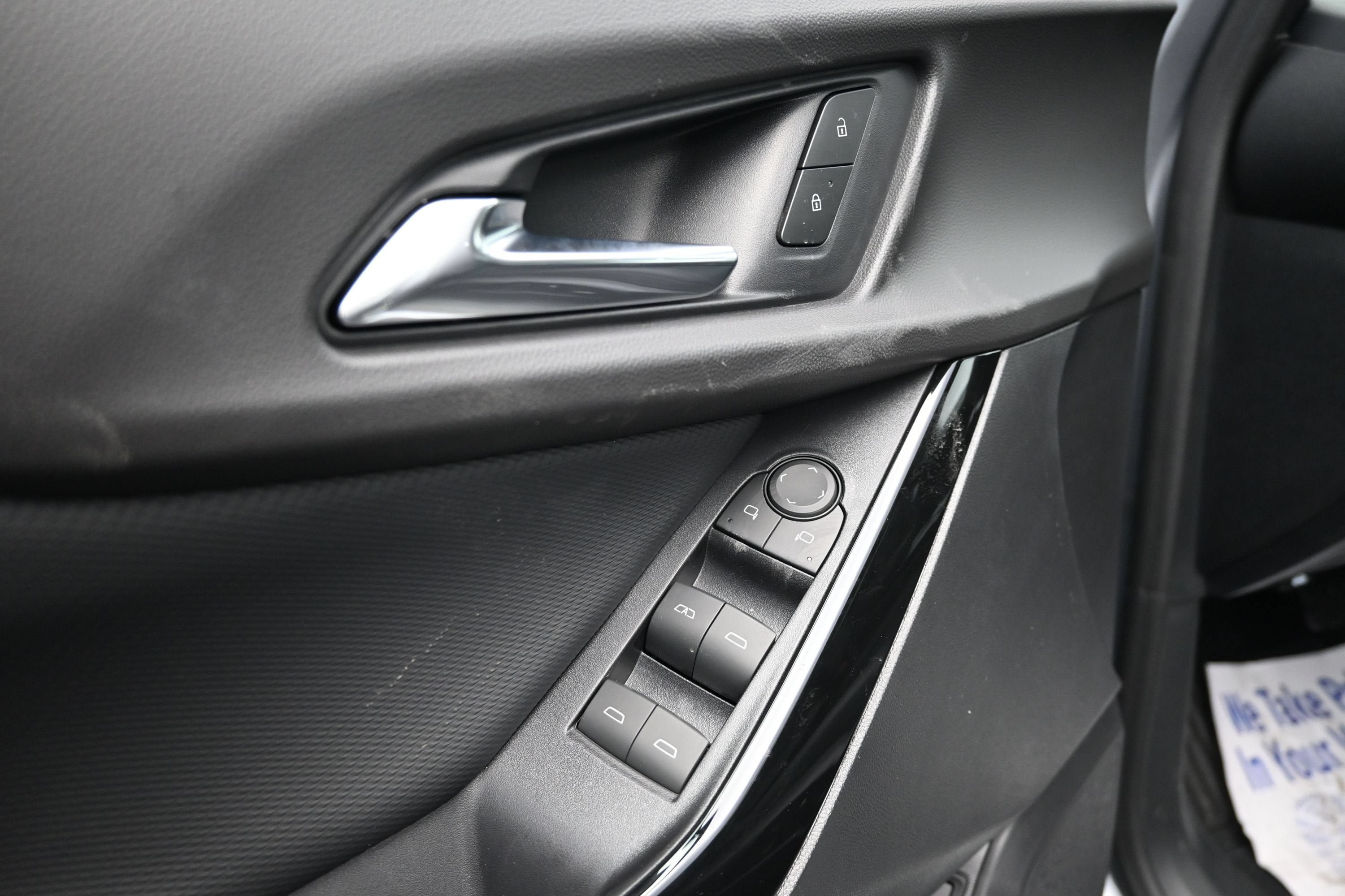 New 2027 Chevrolet Equinox LT w/ Convenience Package II FWD image 28