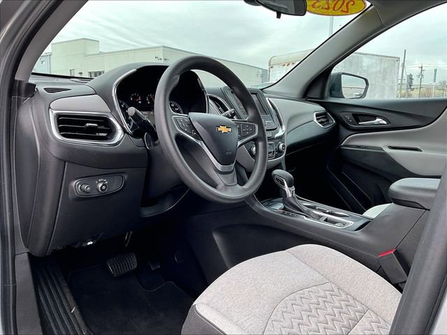 Used 2023 Chevrolet Equinox LS image 8