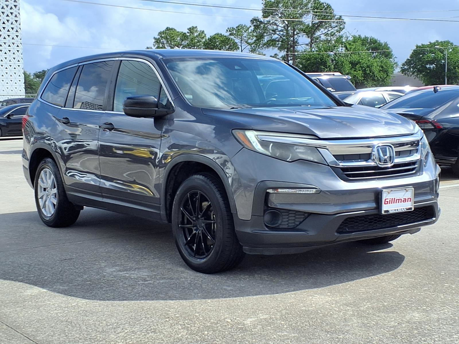 Used 2019 Honda Pilot LX image 2