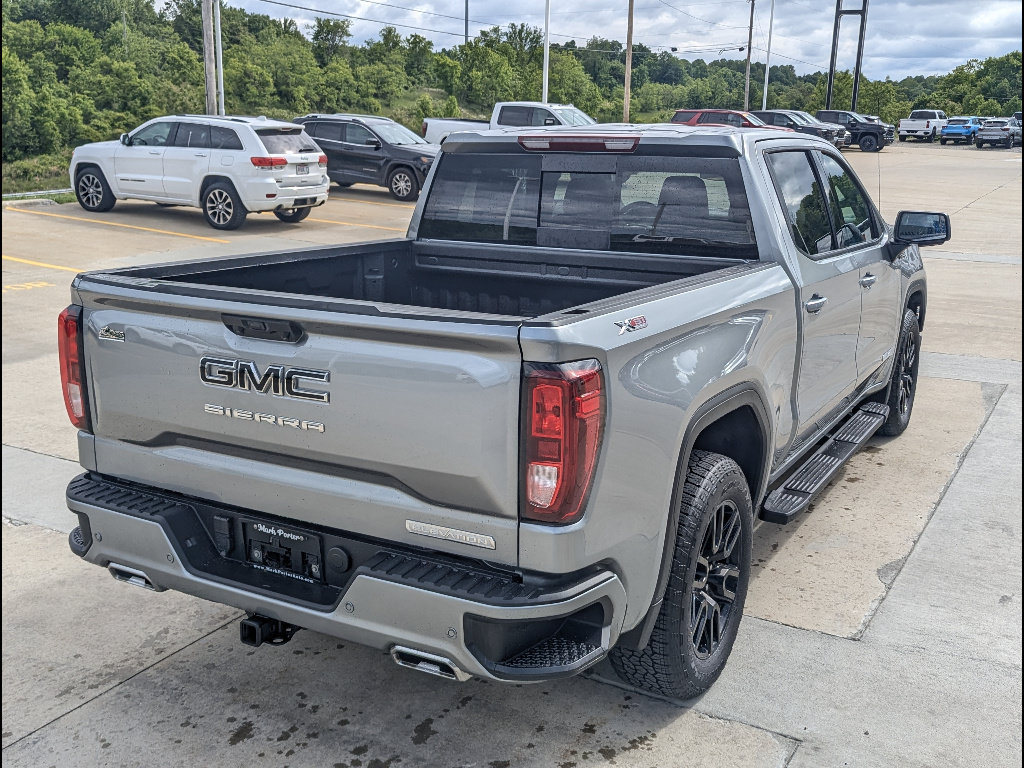 Used 2025 GMC Sierra 1500 Elevation w/ Elevation Premium Package AWD/4WD image 7