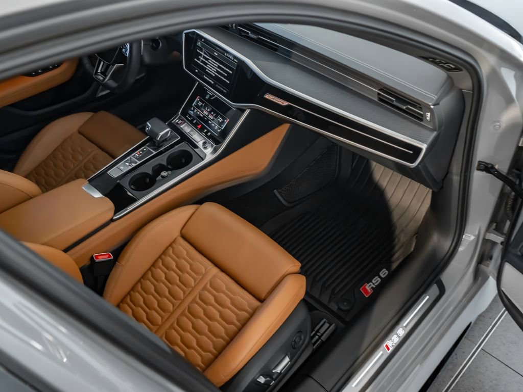 Used 2024 Audi RS 6 performance image 30