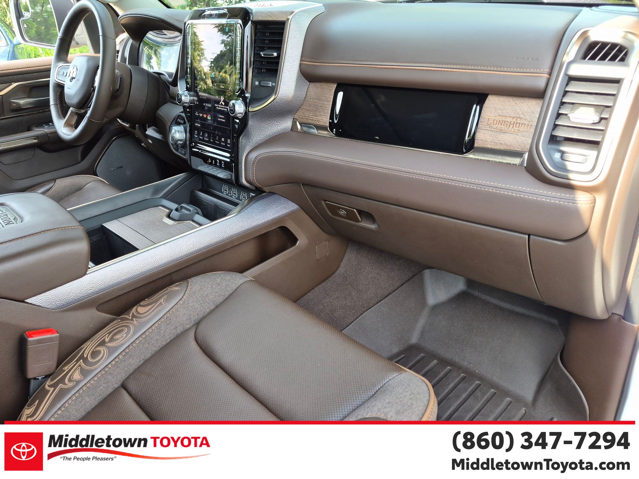 Used 2025 RAM 1500 Limited w/ Off Road Group AWD/4WD image 38