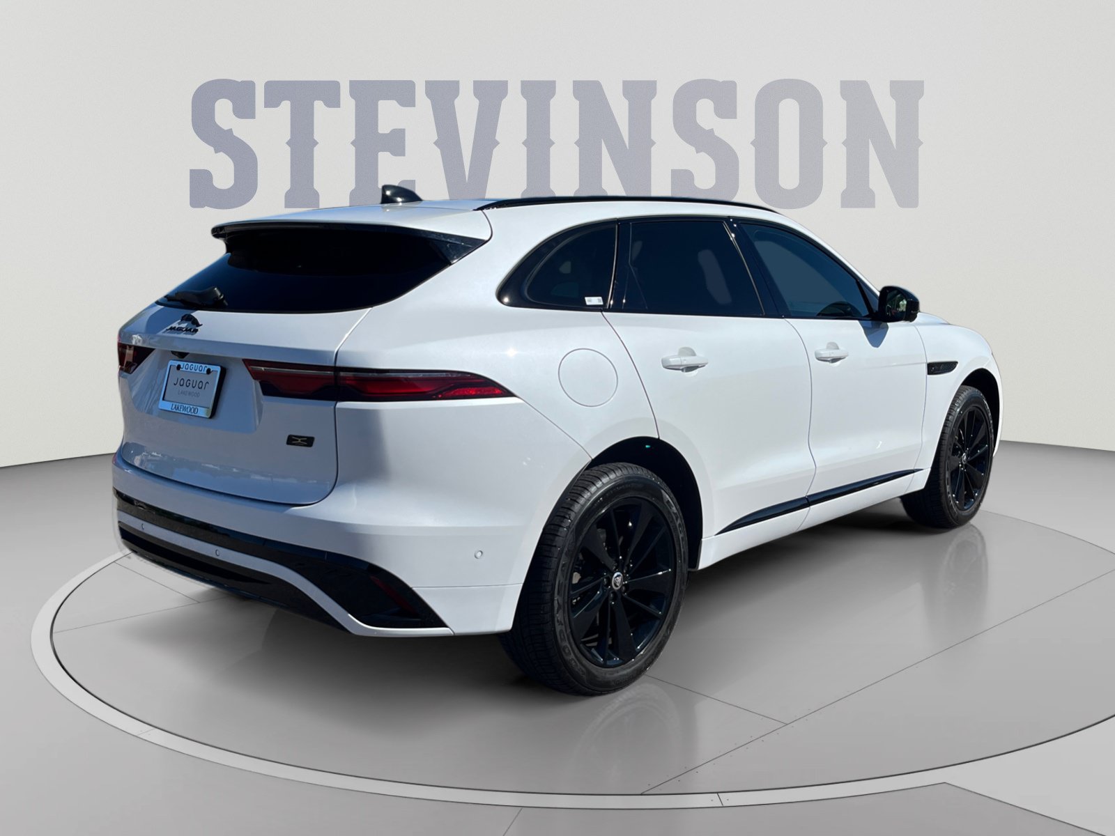 Certified 2026 Jaguar F-PACE R-Dynamic S AWD/4WD image 5