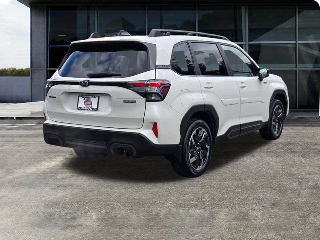 Used 2025 Subaru Forester Limited AWD/4WD image 9