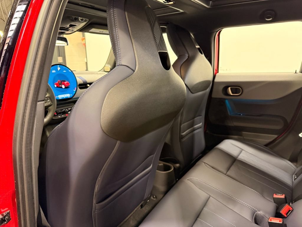 Used 2026 MINI Cooper 4-Door Hardtop FWD image 20