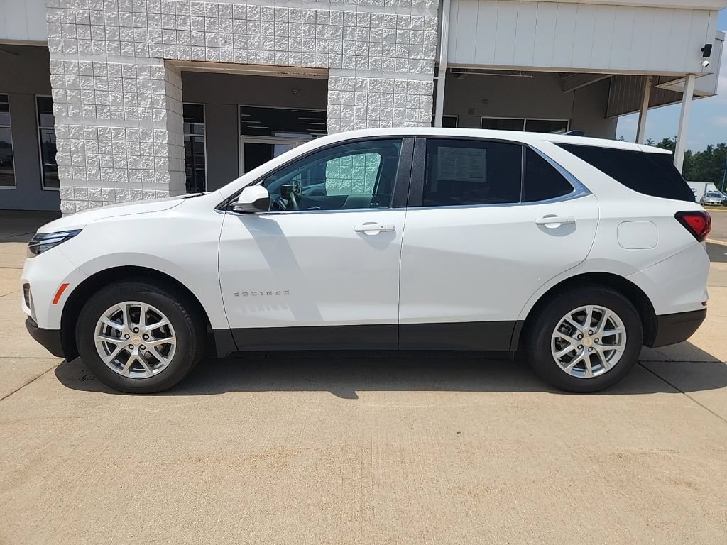 Used 2023 Chevrolet Equinox LT w/ Driver Convenience Package AWD/4WD image 5