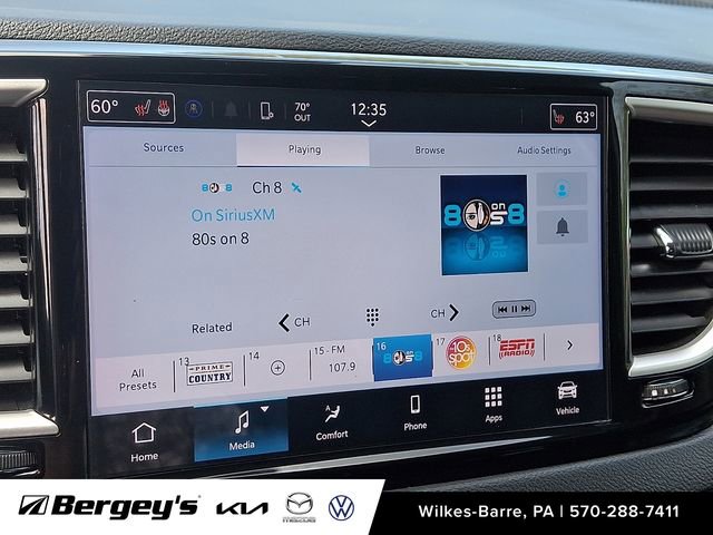 Used 2024 Chrysler Pacifica Touring-L FWD image 20